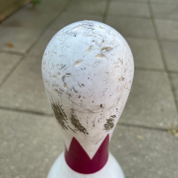 Set Of 2 Vintage Real Used Bowling Pins Decor Bookends Projects - Picture 5 of 8